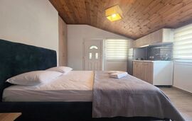 Valti Lux Studios, Sykia, Sithonia
