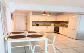 Beach Front Heaven Apartment, Nea Skioni, Kassandra