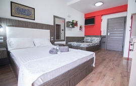 Avra Comfort Rooms, Nea Potidea, Kassandra