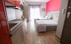 Avra Comfort Rooms, Nea Potidea, Kassandra