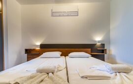 DaMa Maisonettes, Polichrono, Kassandra