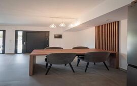 DaMa Maisonettes, Polichrono, Kassandra