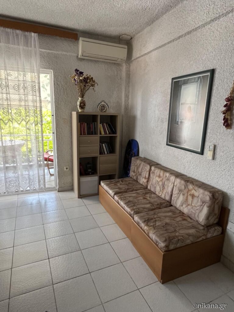 Nikos Aparment, Polichrono, Kassandra