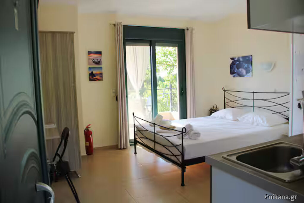 The House of Alkyon Apartments, Toroni, Sithonia