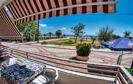 Prassas Sea View Apartments, Nea Potidea, Kassandra