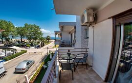 Prassas Sea View Apartments, Nea Potidea, Kassandra