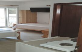 Dalmazis Studios, Pefkohori, Kassandra