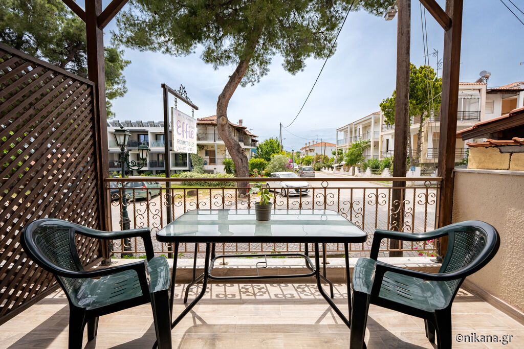 Effie Rooms, Kallithea, Kassandra