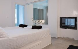 Aegean 180 Degrees Seaview Grand Suite, Nea Irakleia, Kassandra