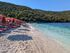Antisamos plaža sa tri uređena bič bara