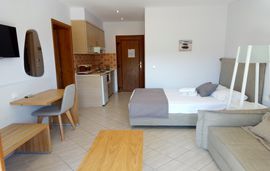 Top Studios, Vourvourou, Sithonia, 5 Bed Apartment