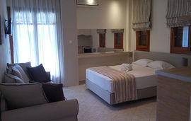 Top Studios, Vourvourou, Sithonia, 3 Bed Deluxe Family Studio