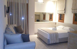 Top Studios, Vourvourou, Sithonia, 3 Bed Deluxe Family Studio