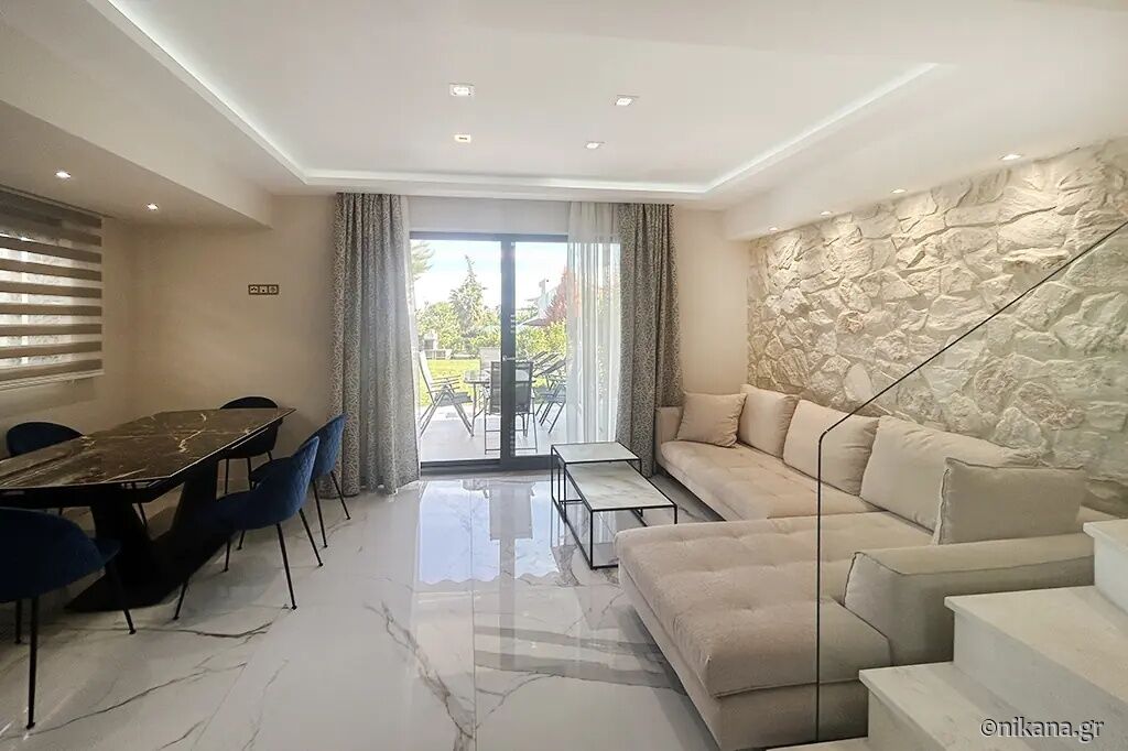 Lithos House, Hanioti, Kassandra