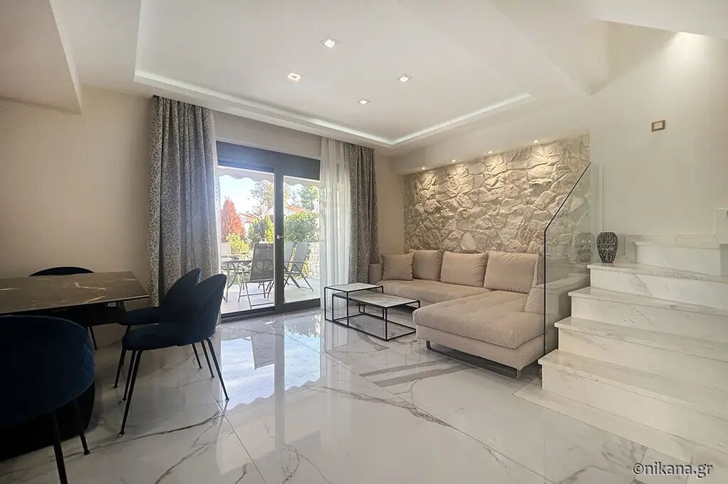 Lithos House, Hanioti, Kassandra