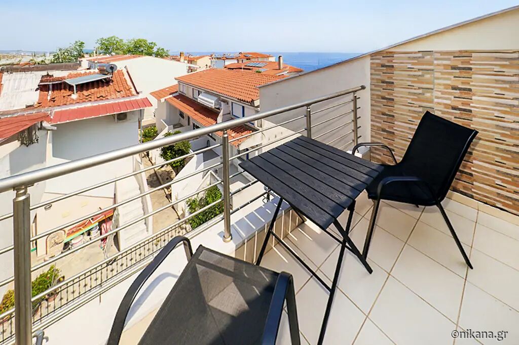 Silvia House, Polichrono, Kassandra