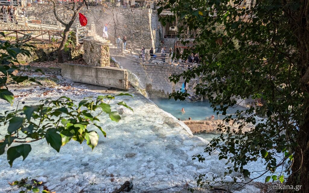 Bazeni na otvorenom sa termalnom vodom od 37 stepeni