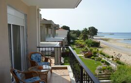 Lemon Beachfont Apartment, Nikiti, Sithonia