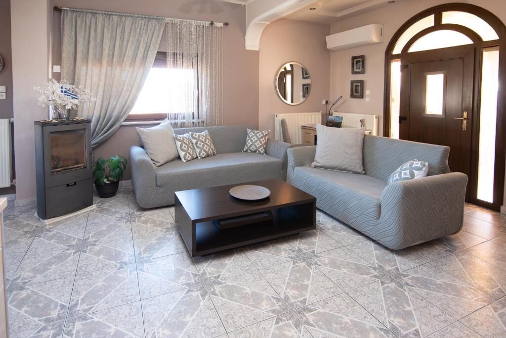 Sunrise Suite, Olympiada, Athos