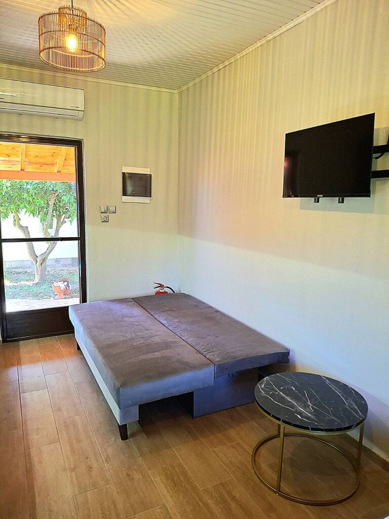 Granny Stratia Studio, Tristinika, Sithonia
