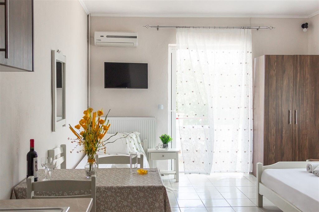 Dimitris Studios, Polichrono, Kassandra, No. 1