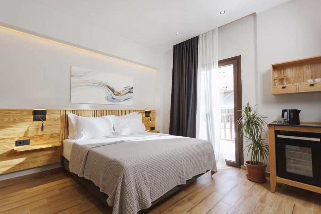 Eleni's Sea View Rooms, Pefkohori, Kassandra, 2 Bed Room, Side Sea View No. 1