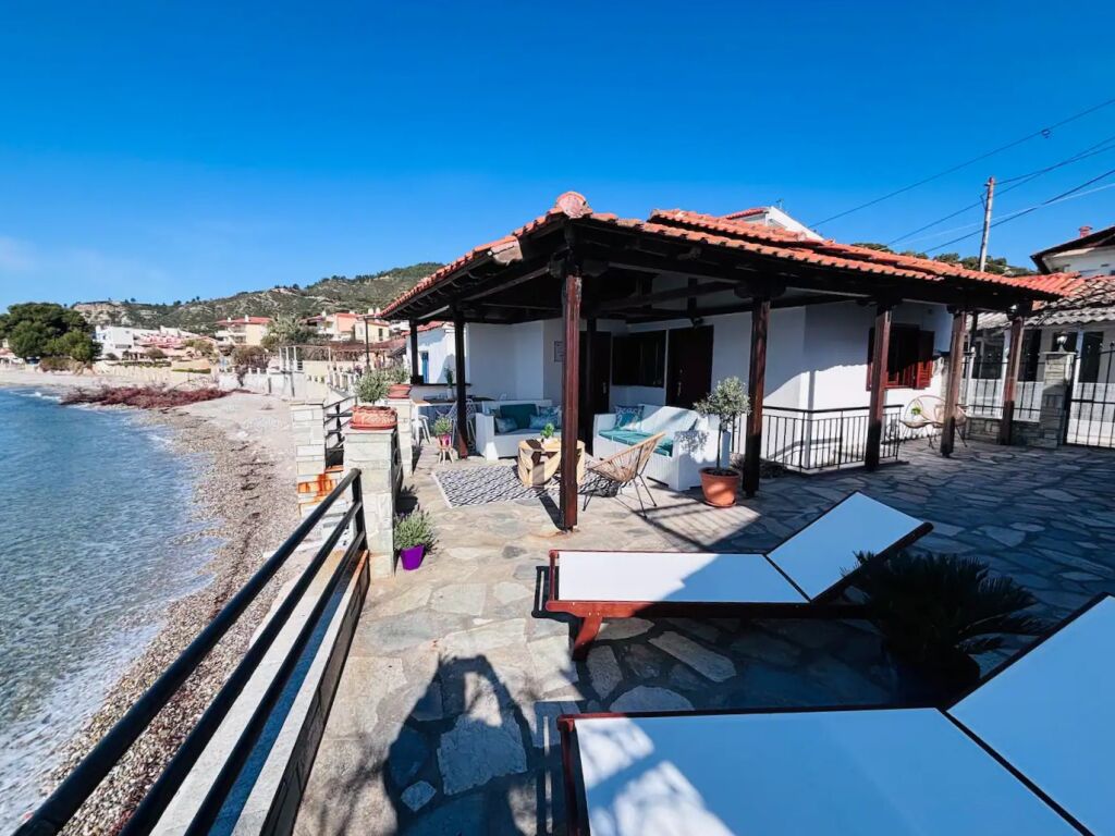On The Beach House, Mola Kaliva, Kassandra