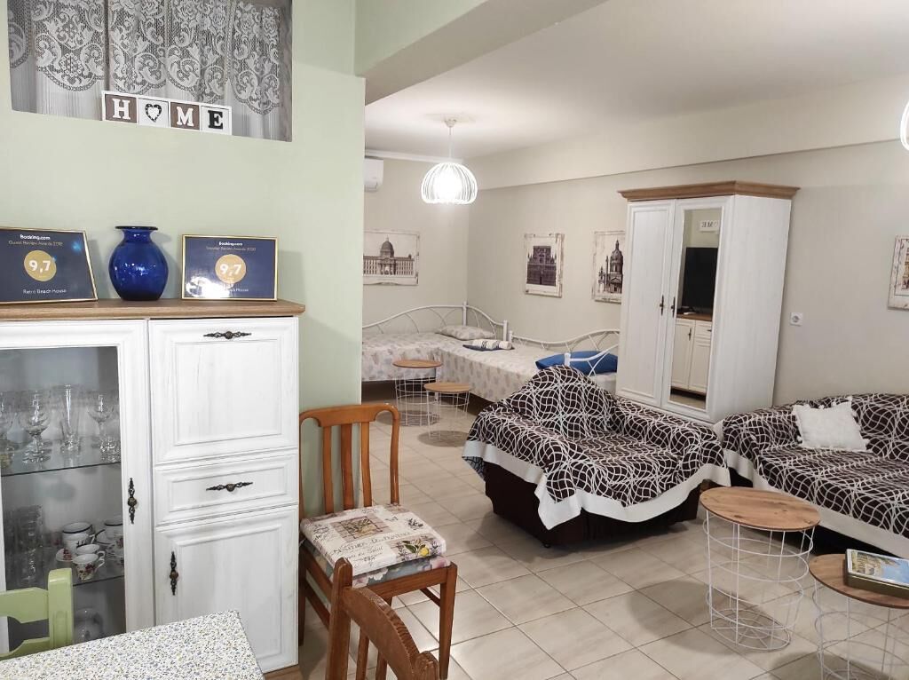 Retro Beach House, Nea Peramos, Kavala