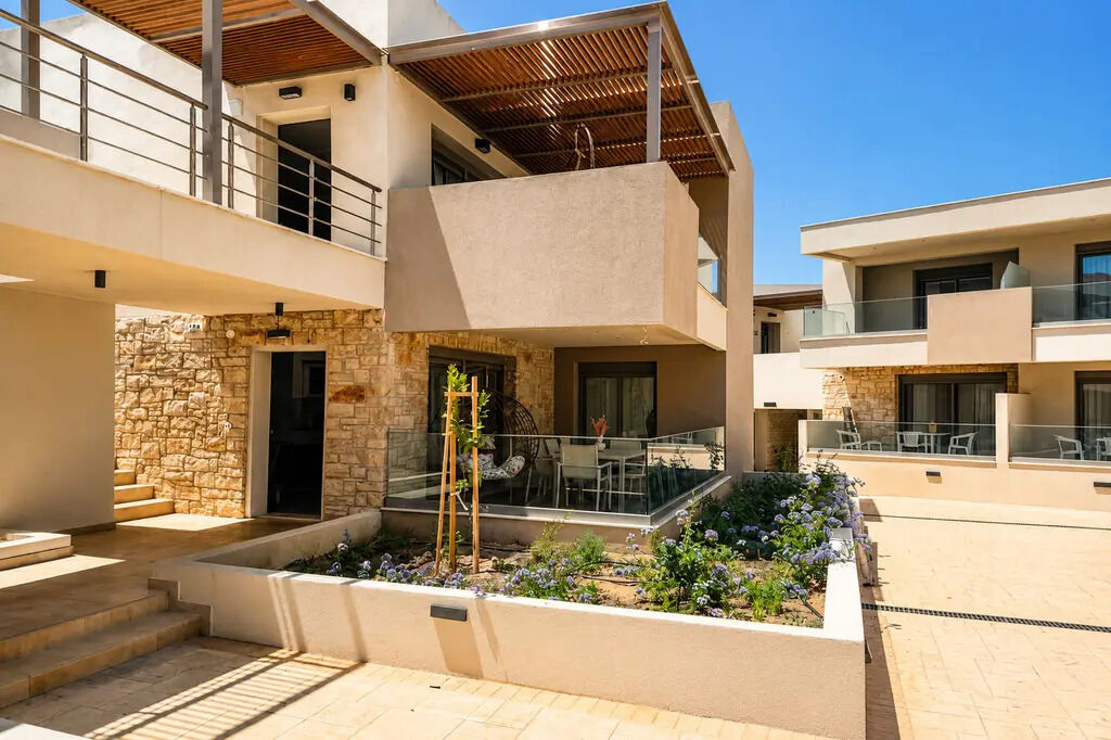Nora Apartments, Nikiti, Sithonia