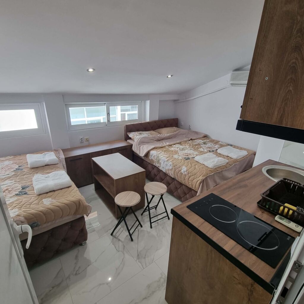 Jovanovic Studio, Paralia Katerini, Pieria, 4 Bed Studio, No. 302