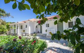 3 Goddesses, Skiathos, Thessaly