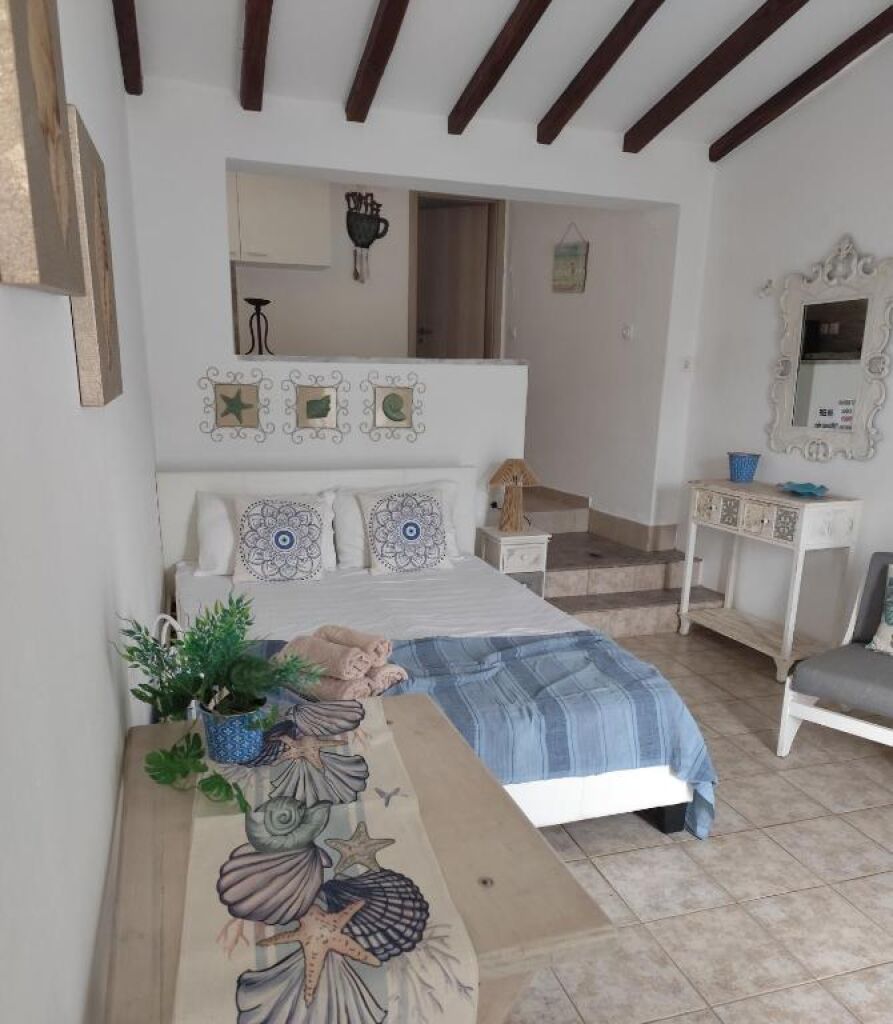 Alexia Studios, Skiathos, Thessaly