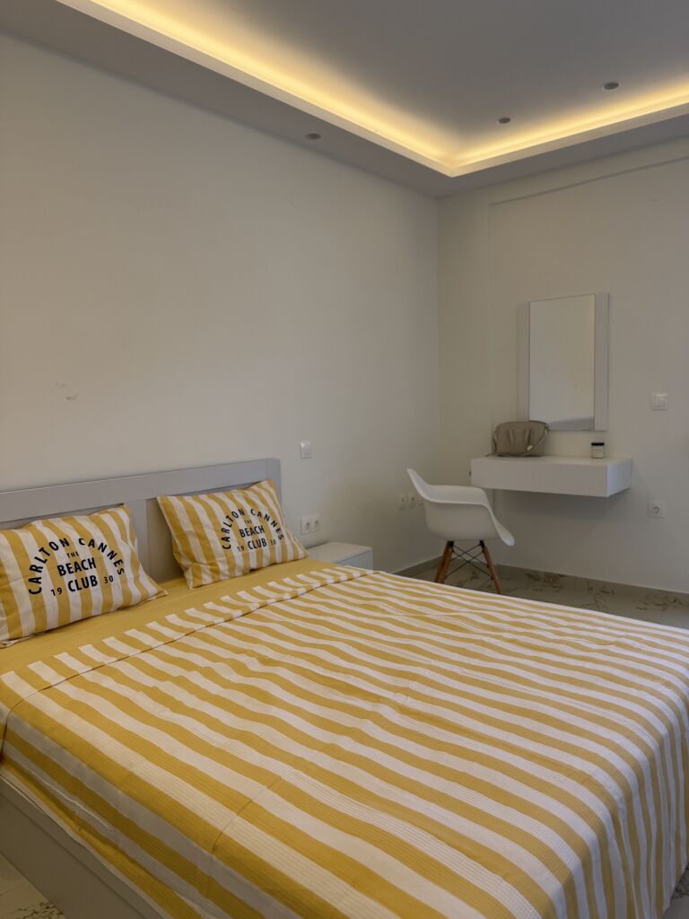 Aldi Home, Polichrono, Kassandra