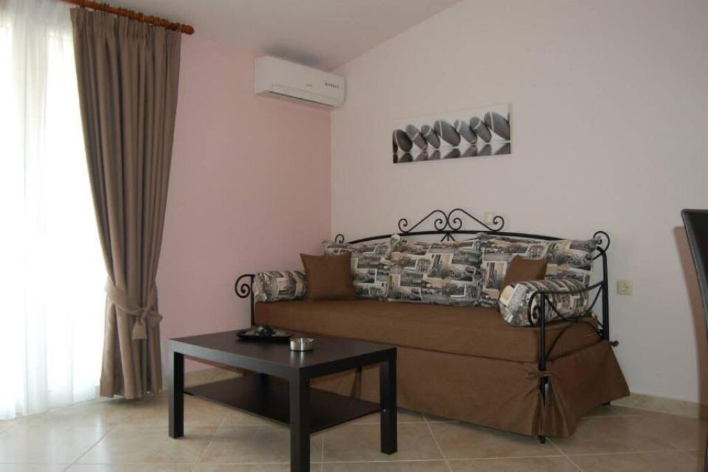 Thalia Villa, Nea Vrasna, Thessaloniki