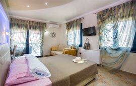 Happy Villa, Skala Maries, Thassos, 5 Bed Apartment