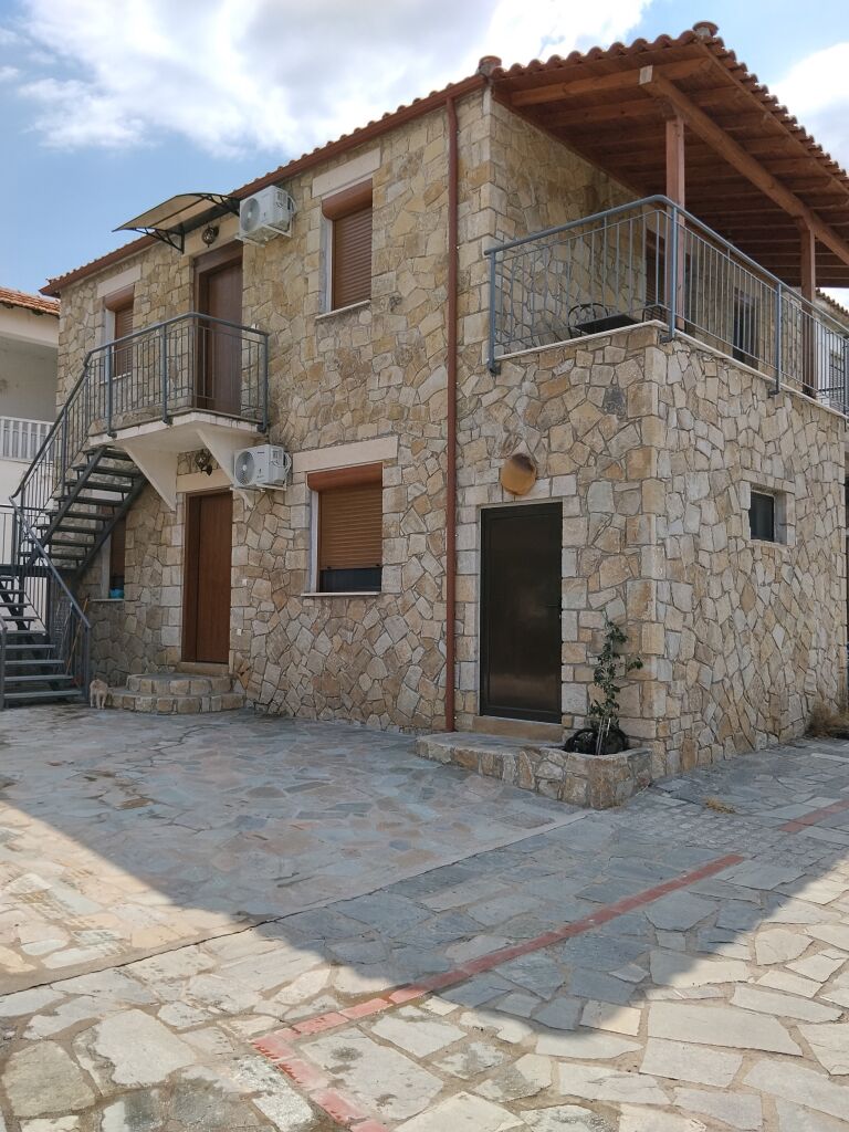 Johnny Apartment, Nikiti, Sithonia
