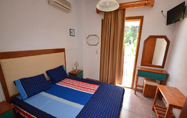 Agatha Paradise Studios, Paradise Beach, Thassos, 3 Bed Studio (No.6)