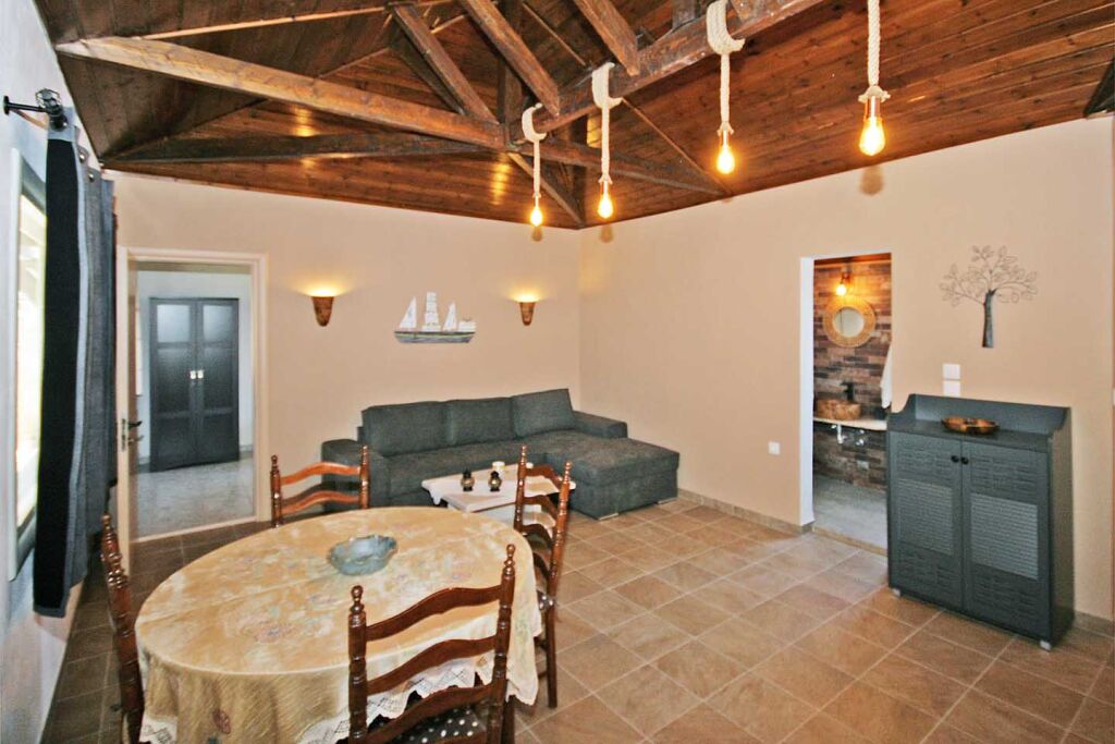 Efi's Home, Vourvourou, Sithonia
