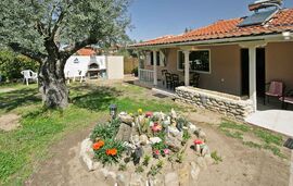 Efi's Home, Vourvourou, Sithonia