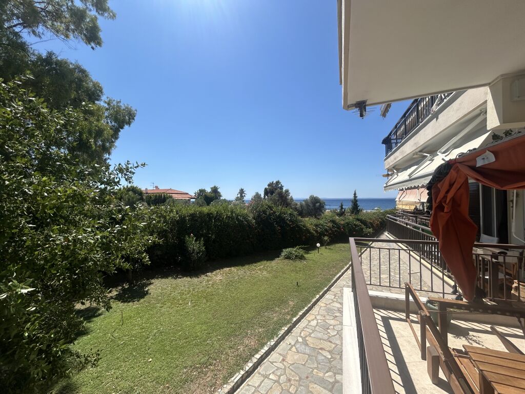 Gerakini Beachfront Apartment, Gerakini, Sithonia