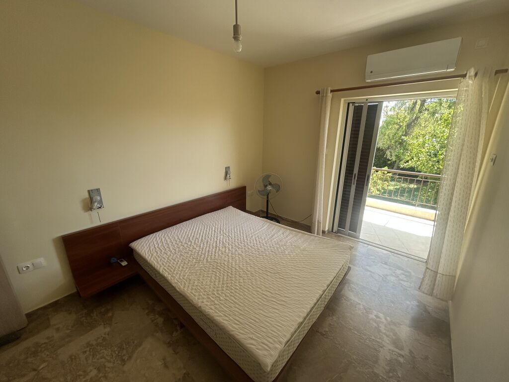 Gerakini Beachfront Apartment, Gerakini, Sithonia