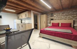Trigonaki Studios, Sykia, Sithonia
