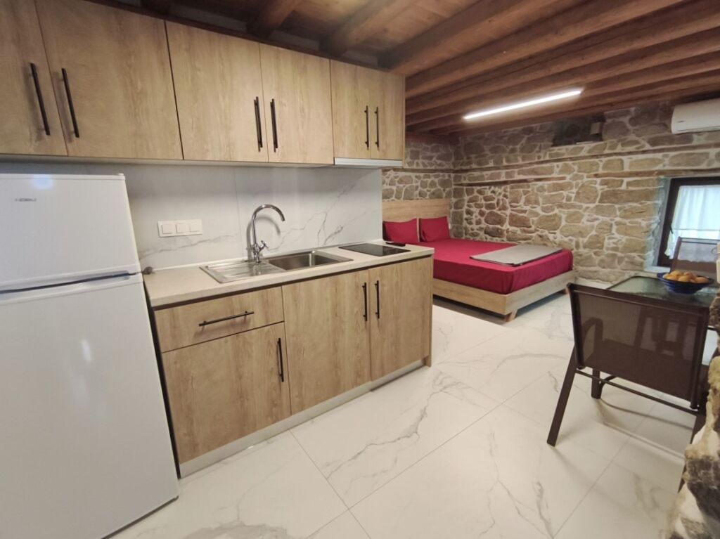 Trigonaki Studios, Sykia, Sithonia