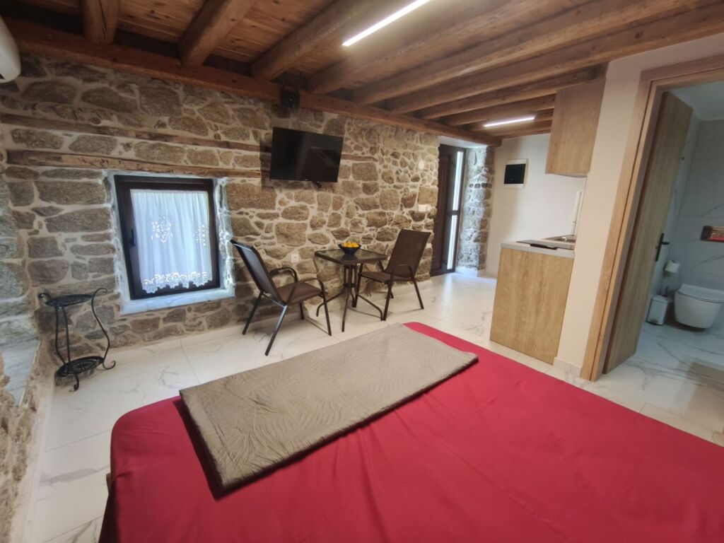 Trigonaki Studios, Sykia, Sithonia