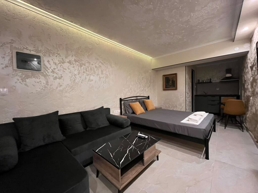 Center Bella Grace Studio, Pefkohori, Kassandra