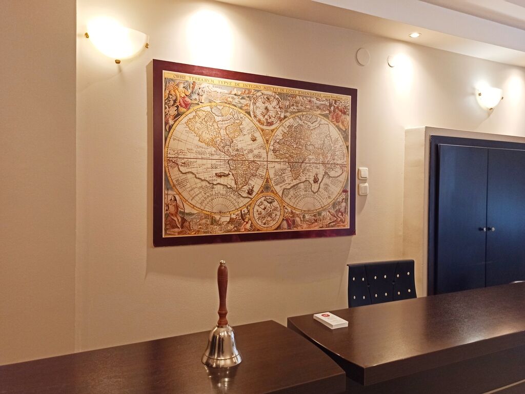 Seventeen Rooms, Perea, Thessaloniki