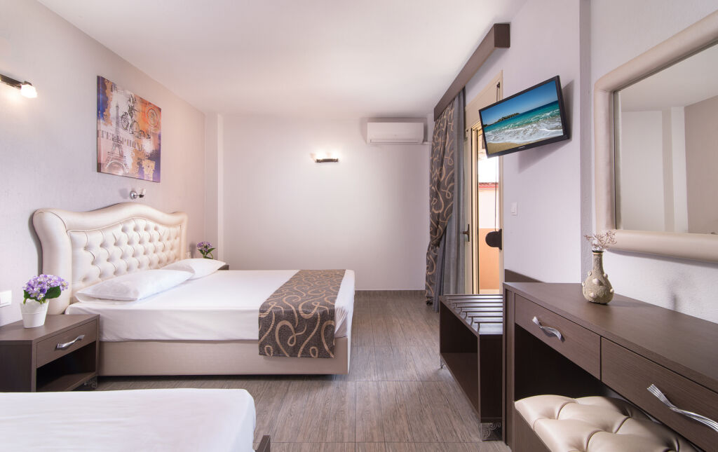 Giannis Studios, Toroni, Sithonia