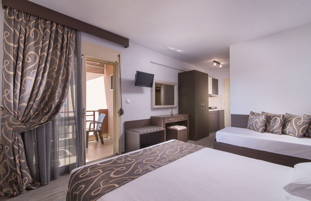 Giannis Studios, Toroni, Sithonia