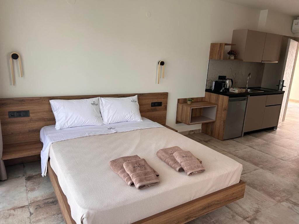Minimalist Suites, Potos, Thassos