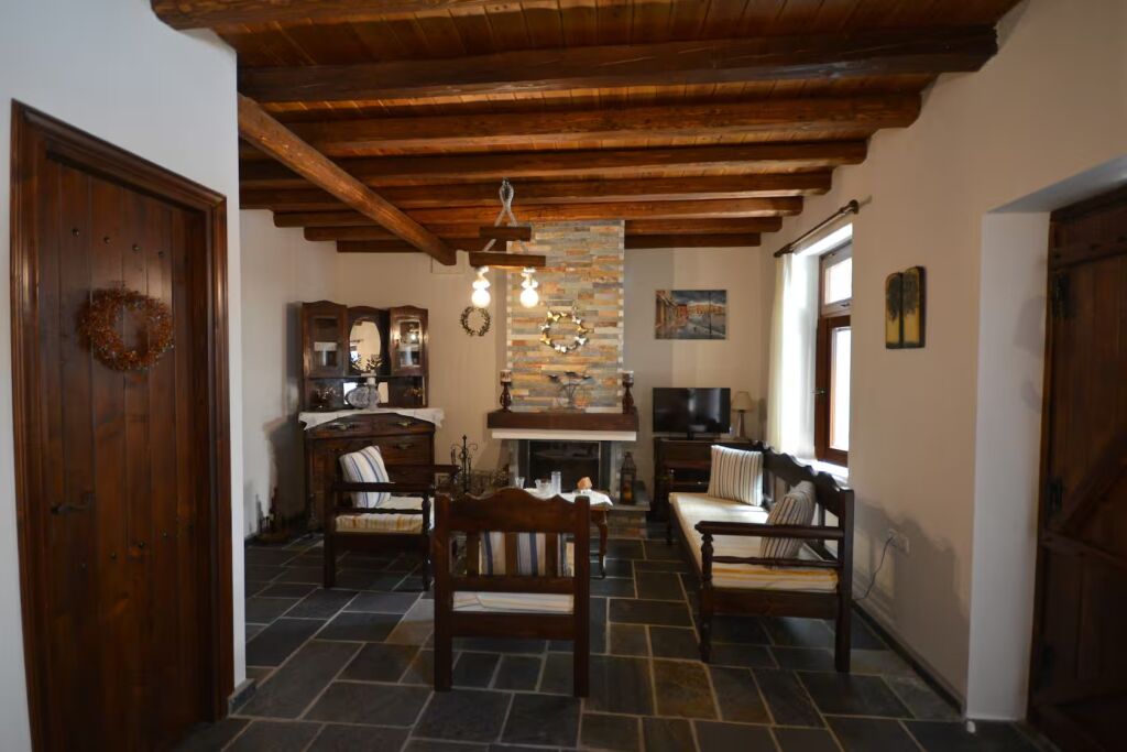Two Storey Loft House, Volos, Thessaly